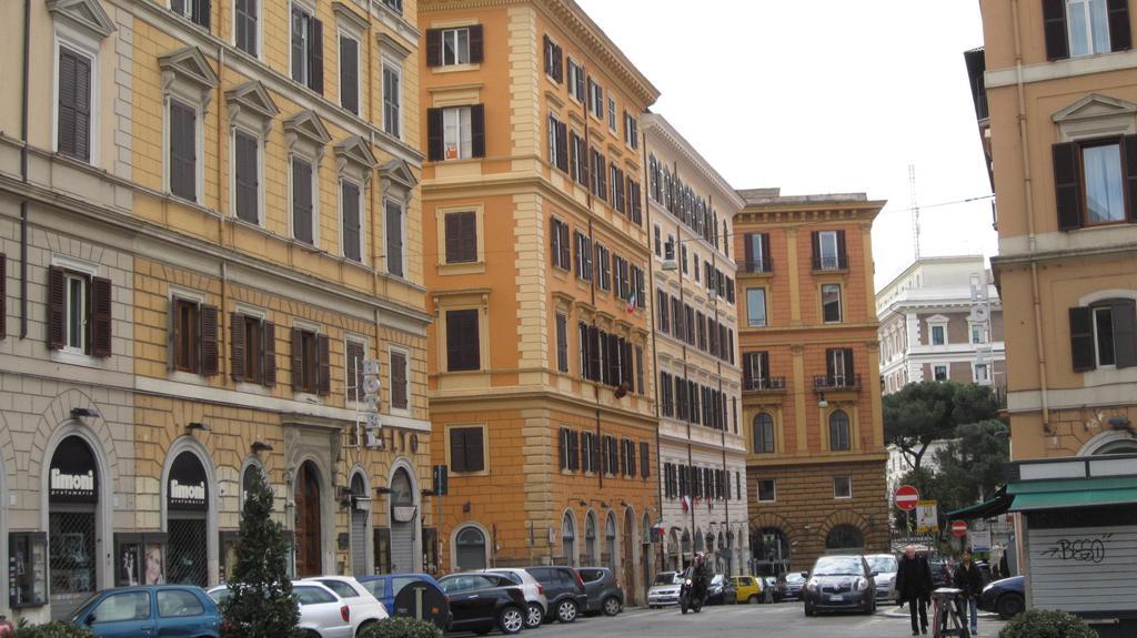 My Monti Place Рим Экстерьер фото